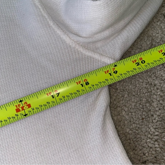 Lucky Brand Vintage Bohemian Long Sleeves T Shirt Embroidered‎ Large Thermal - Picture 6 of 15